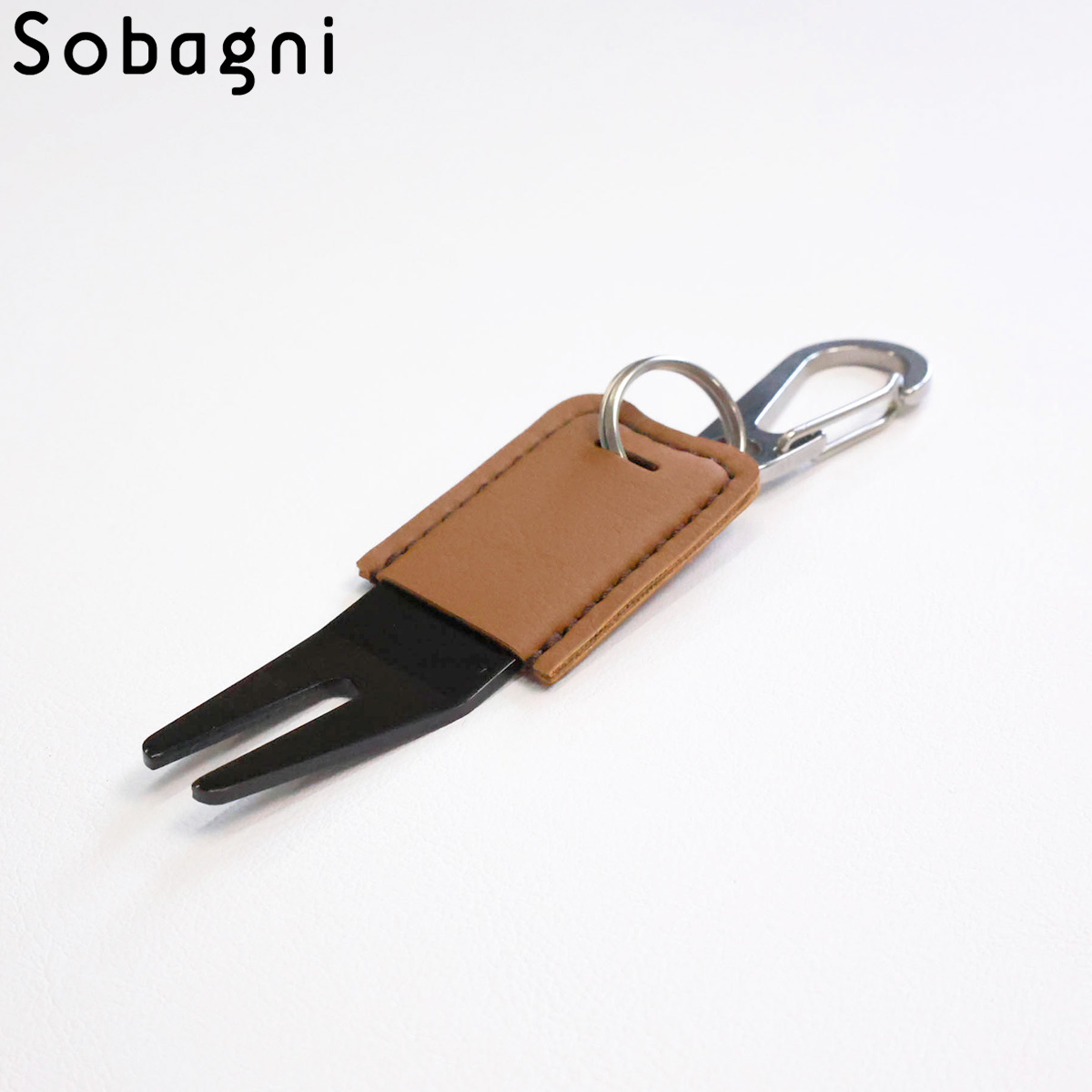 Sobagni ソバニ公式 グリーンフォーク ボールマーカーセット 名入れサービス ゴルフ ブラック 国産エシカルレザー 高級 上質 ブラック ブラウン ホワイト 名入れ マーカー付き 亜鉛合金 紳士 淑女 メンズ レディース 男性 女性 高耐久 撥水 防水 防汚 雨の日も安心